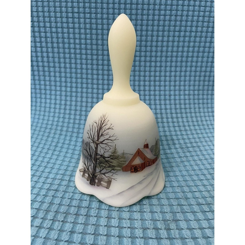 Vintage 1981 Fenton 7466 AC Christmas Classic Bell With Original Box